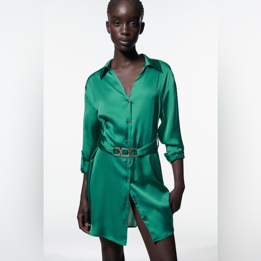 ZARA WOMAN FW23 EMERALD BELTED SATIN
EFFECT SHIRT DRESS 7729/581 💚 D25